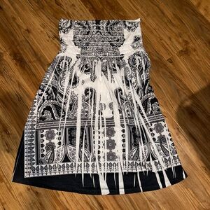 Black and White Strapless A-line Swim Coverup